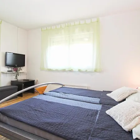 Ferienwohnung Fuer 4 Personen Ca 40 Qm In Pula-fondole, Istrien Istrische Riviera Apartment